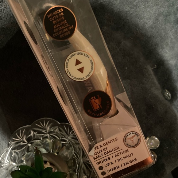 🎀✂️FINISHING TOUCH FLAWLESS NU RAZOR✂️🎀 - Picture 10 of 11